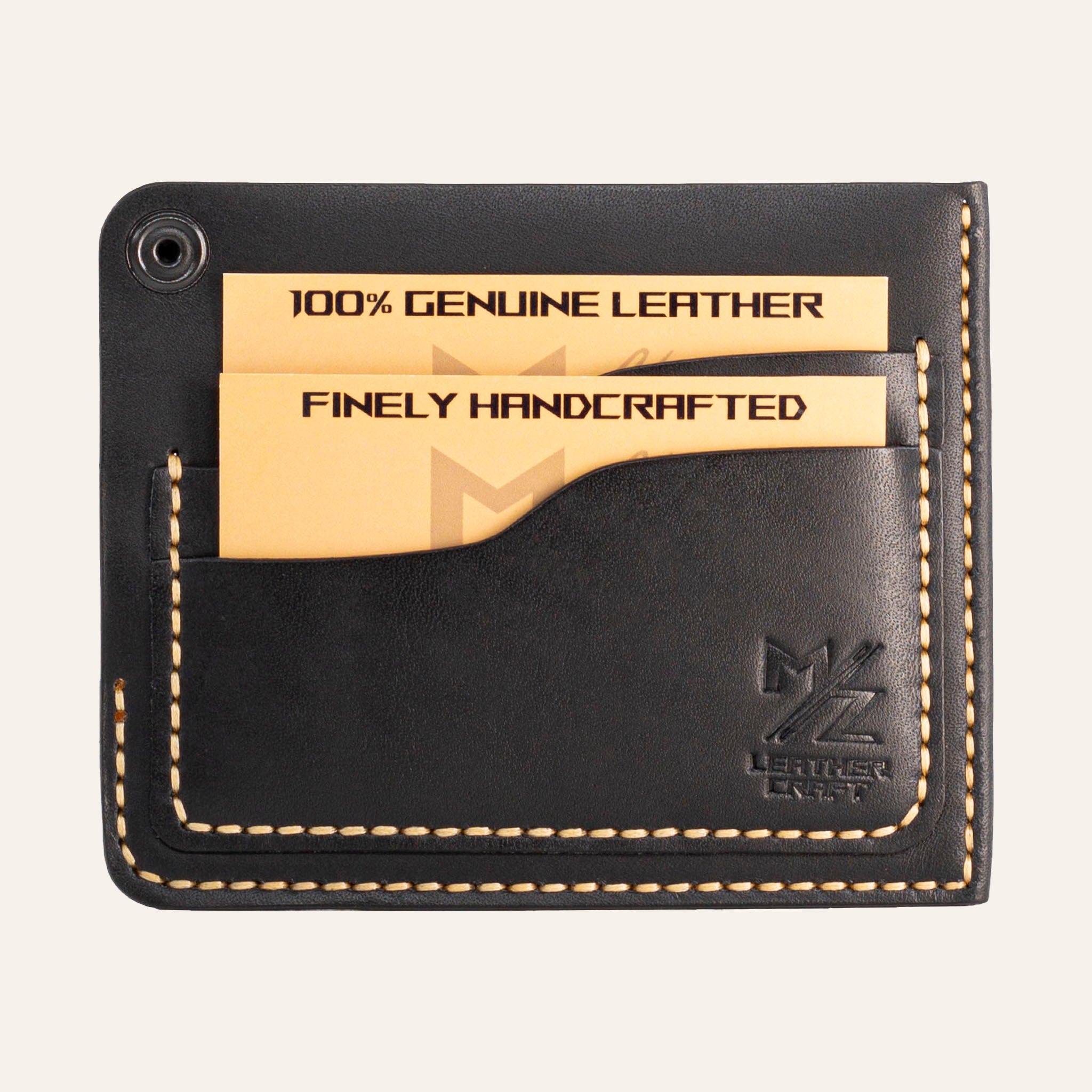 MZ Leather Craft köşe çıtçıtlı ters cüzdan siyah Buttero deri arka yüz görünümü, tanıtım kartlarıyla dolu kıvrımlı kart yuvaları ve açık çıtçıt detayı | The Inverse Wallet | Corner Snap Edition - Black Buttero Leather by MZ Leather Craft back face view, showcasing curved card slots filled with sample cards and open snap detail