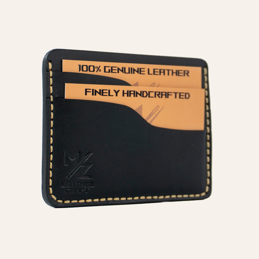 Siyah Buttero deri üzerinde MZ Leather Craft logo damgası ve el dikişi kalitesi