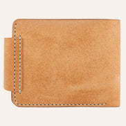 MZ Leather Craft çıtçıtlı natürel Pueblo deri klasik erkek cüzdanı arka görünüm, kapama dili bağlantısı ve kontrast açık gri el dikişi detayları | MZ Leather Craft classic cognac Pueblo leather bifold wallet back view, closure strap attachment and light gray hand-stitching details