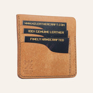 MZ Leather Craft natürel Pueblo deri ters cüzdan, kartlarla dolu hafif açılı sol profil görünümü, mat yüzey dokusu ve kahverengi el dikişi hattı | The Inverse Wallet - Cognac Pueblo Leather by MZ Leather Craft, closed slightly angled left profile view filled with cards, showing matte surface texture and brown hand-stitching line