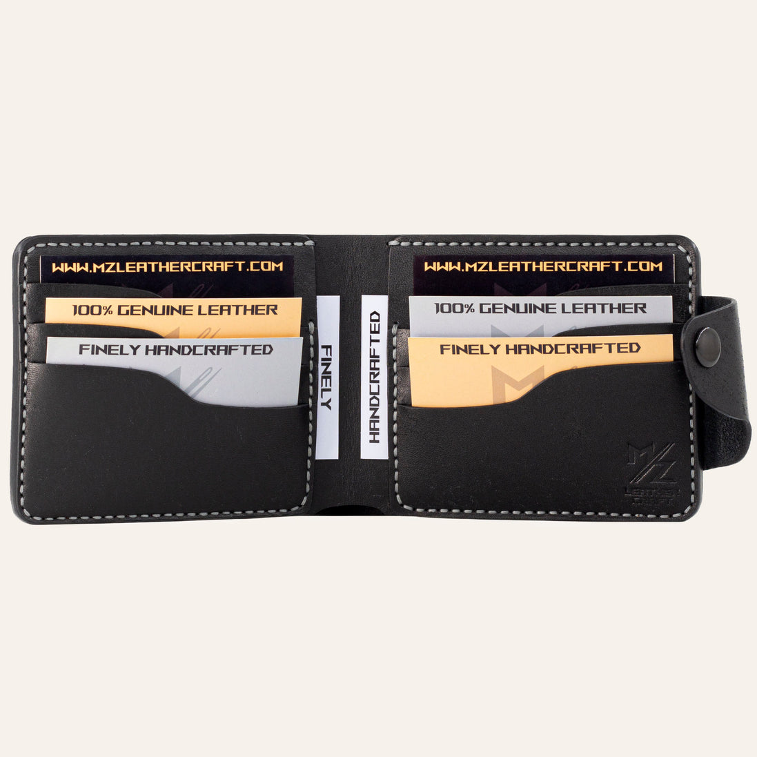 MZ Leather Craft açık siyah Pueblo deri klasik cüzdan dolu iç görünüm, altı kart yuvasının kapasitesini sample kartlarla gösteren çekim | MZ Leather Craft open black Pueblo leather classic bifold wallet full interior view, demonstrating card capacity across six slots with grey stitching