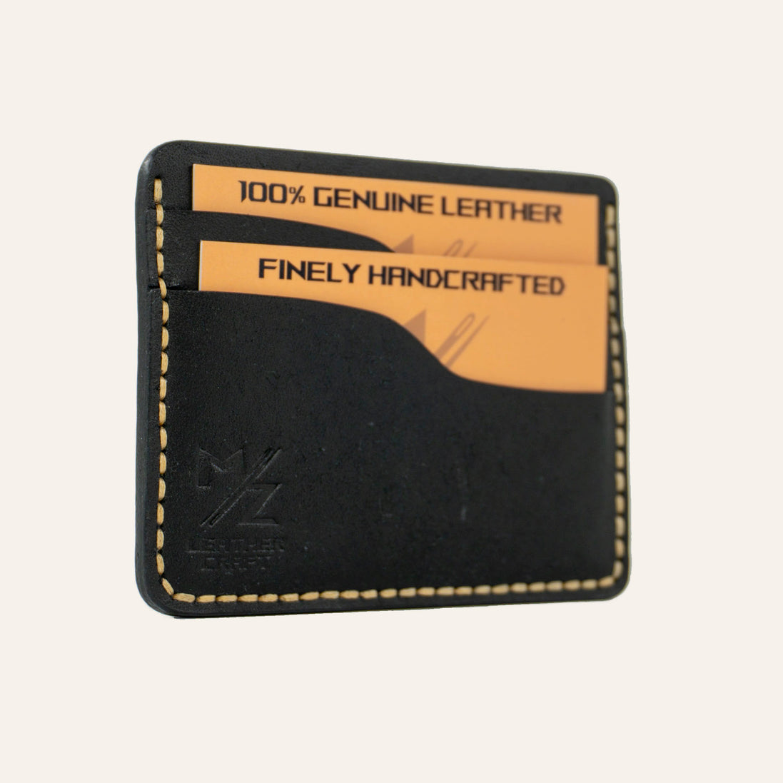 Siyah Pueblo deri üzerinde MZ Leather Craft logo damgası ve el dikişi kalitesi